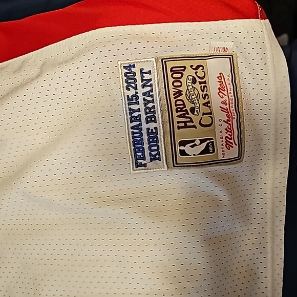 Basketball jersey - Picture 2 of 5
